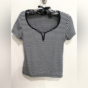New York & Company Black and White Striped Women's Top, Small
